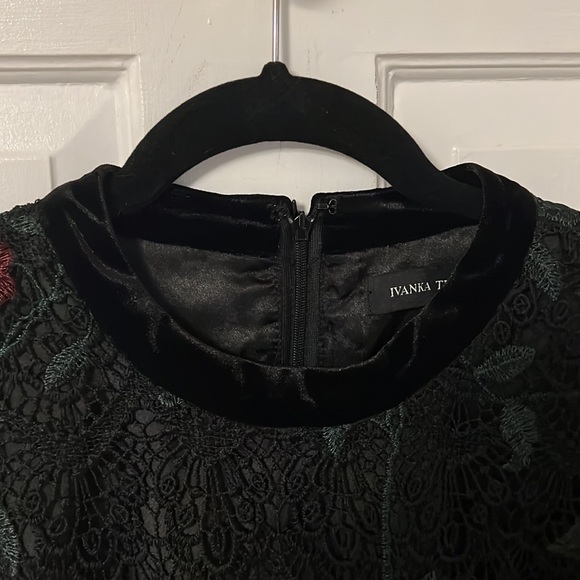 Ivanka Trump Sleeveless Dark Floral Lace Dress with Velvet Trim - Picture 2 of 8